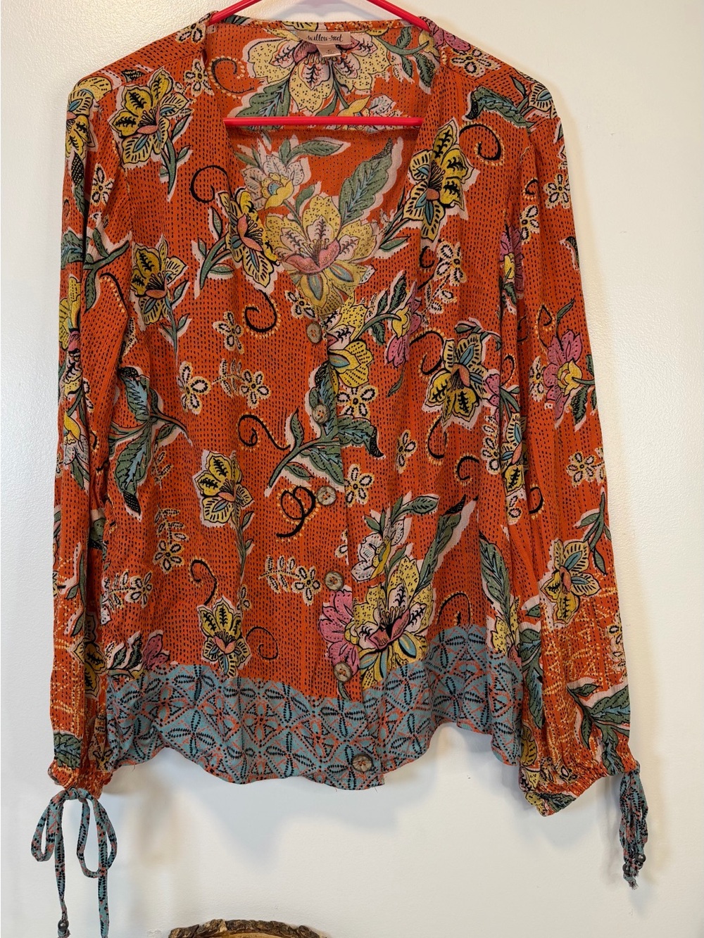 Willow & Root Bohemian V-Neck button down long sleeve rayon top Women’s Large
